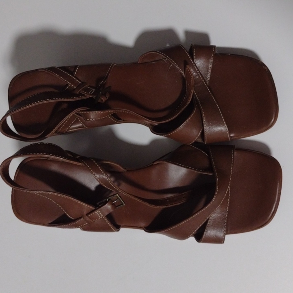 Platform caramel brown platforms
